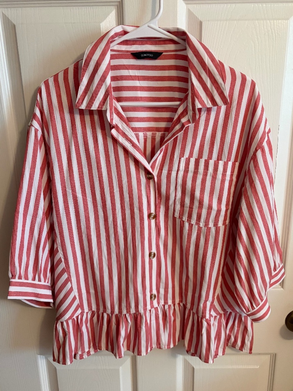 Dokotoo red/white stripe top, size XL, excellent!